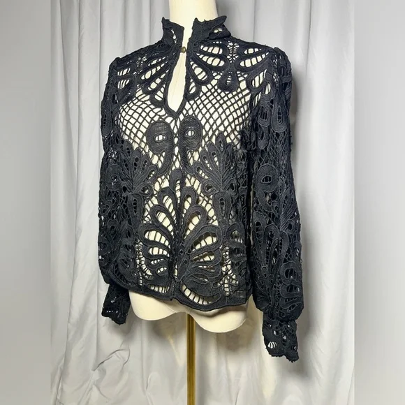 Anthropologie Embroidered Lace Top | XS - Picture 4 of 10